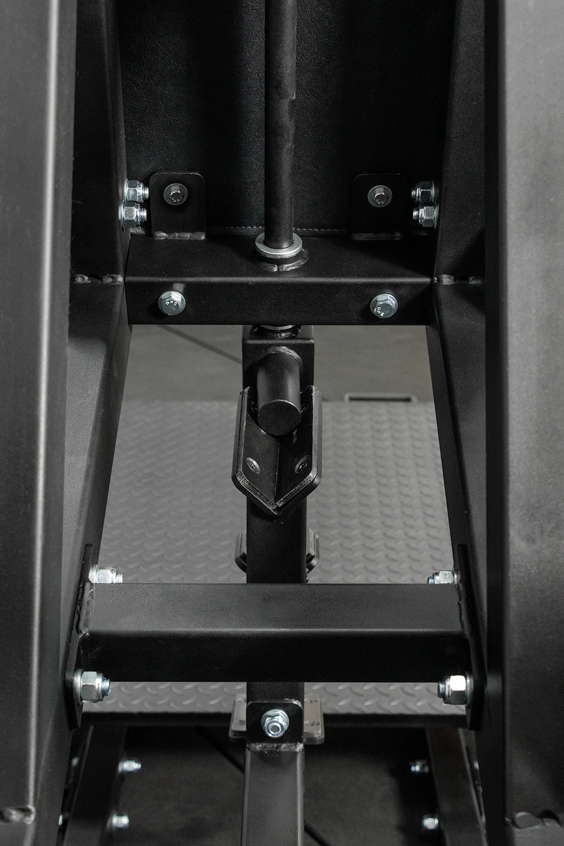 BodyIron® Front Squat & Hack Squat Machine Commercial V2 - Image 10